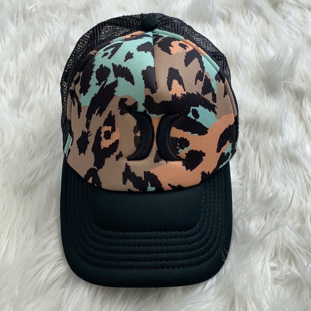 Hurley | Leopard Trucker Hat